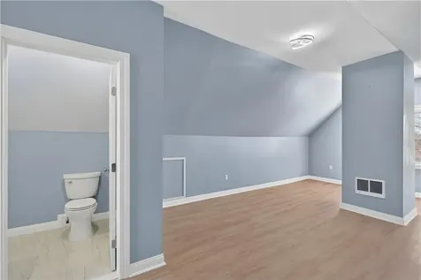 211 Pinnery Avenue Warwick RI 02886