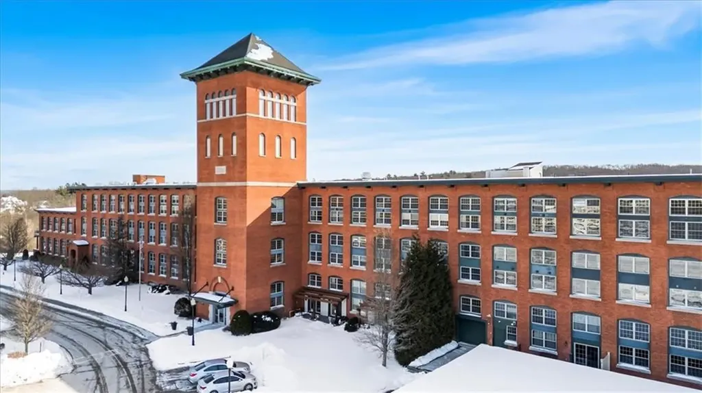 1 Tupperware Drive North Smithfield RI 02896