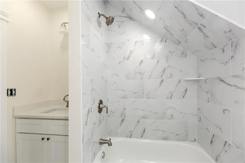 73 75 Maple Avenue Johnston RI 02919