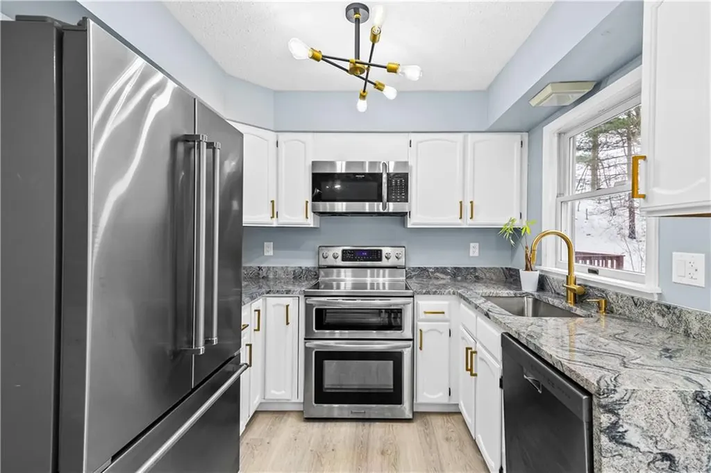 2 Riverwoods Court East Providence RI 02916