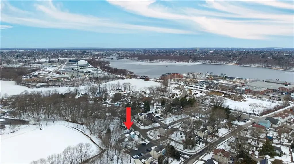 2 Riverwoods Court East Providence RI 02916