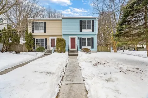 2 Riverwoods Court East Providence RI 02916