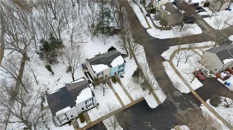 2 Riverwoods Court East Providence RI 02916