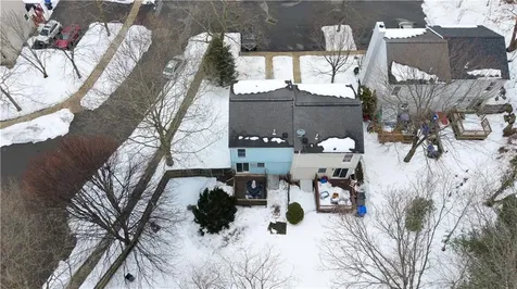 2 Riverwoods Court East Providence RI 02916