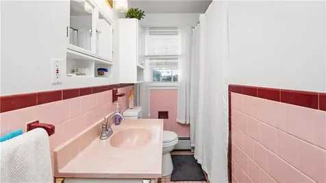 33 Dover Street Pawtucket RI 02860