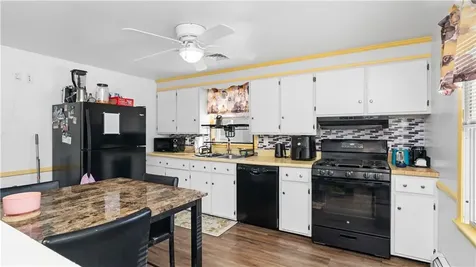 33 Dover Street Pawtucket RI 02860