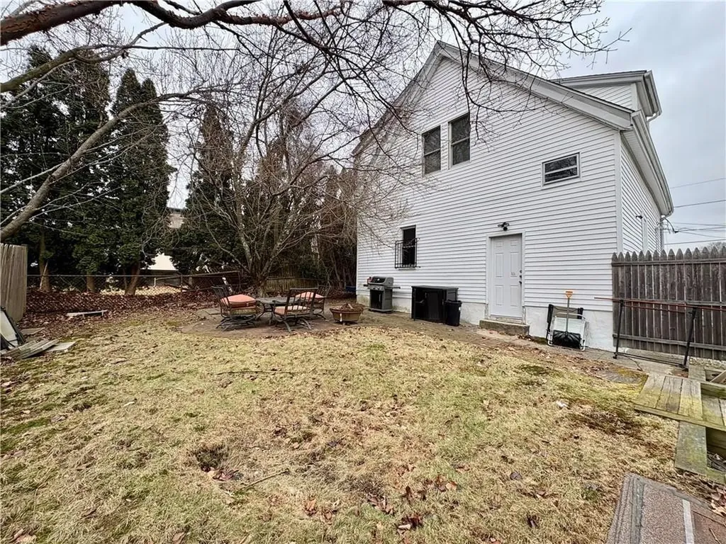 10 Hampshire Street North Providence RI 02904
