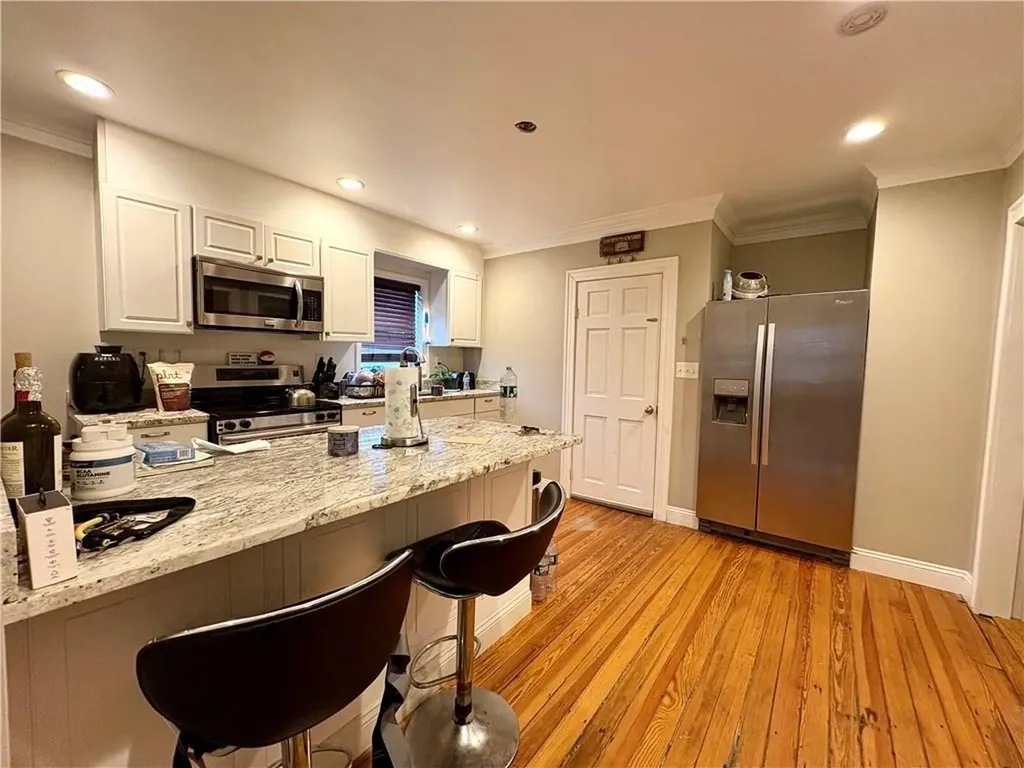 10 Hampshire Street North Providence RI 02904