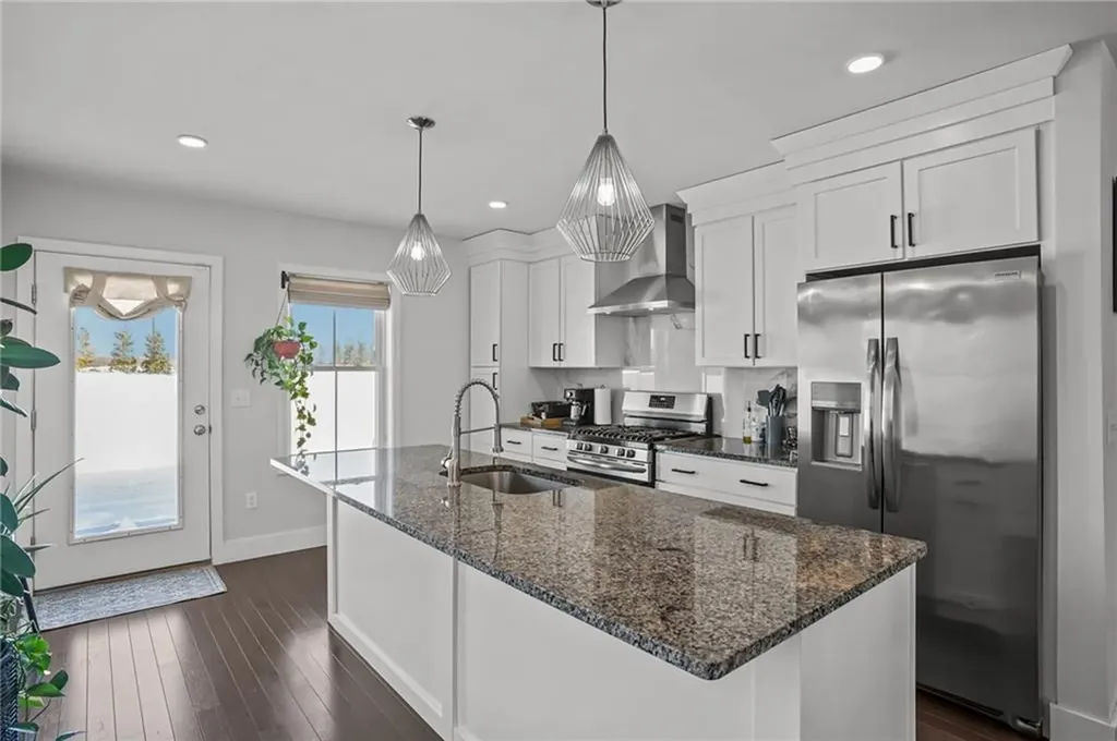 165 Graystone Street Warwick RI 02886