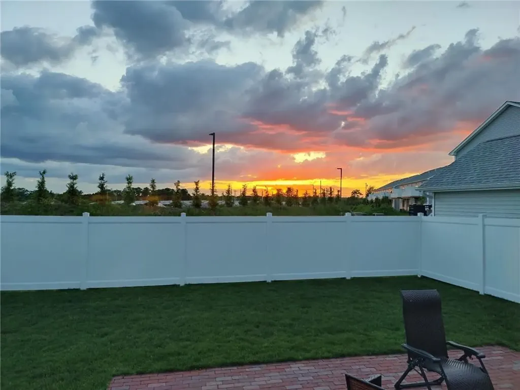 165 Graystone Street Warwick RI 02886