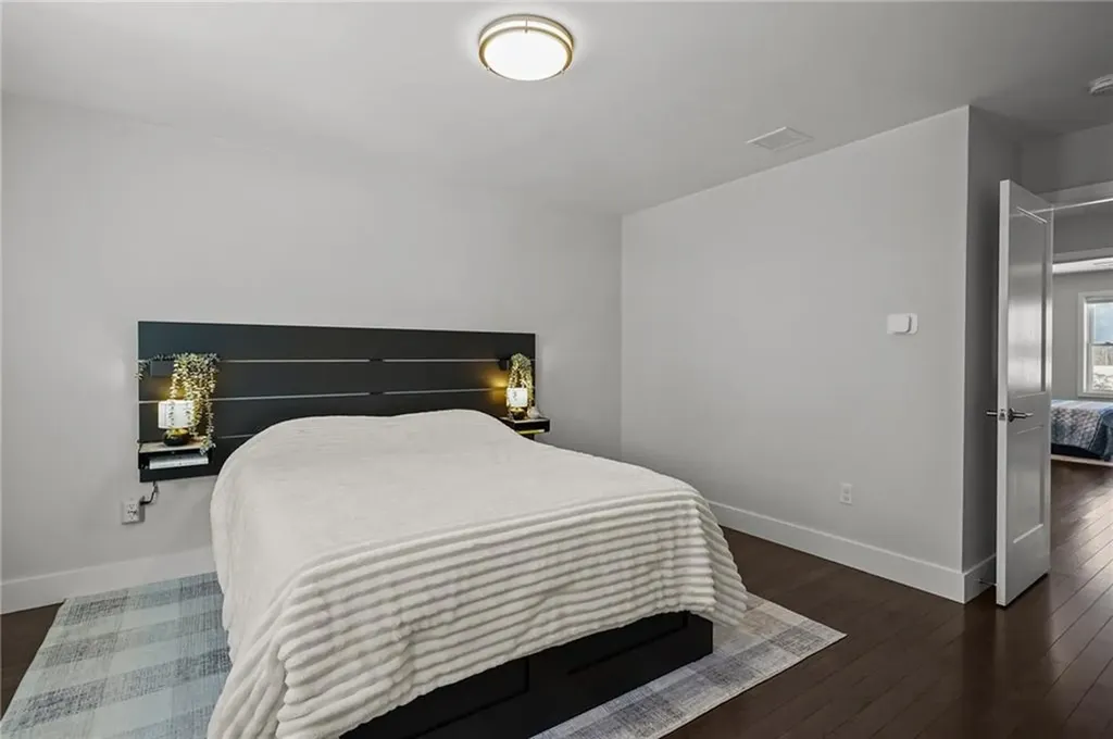 165 Graystone Street Warwick RI 02886