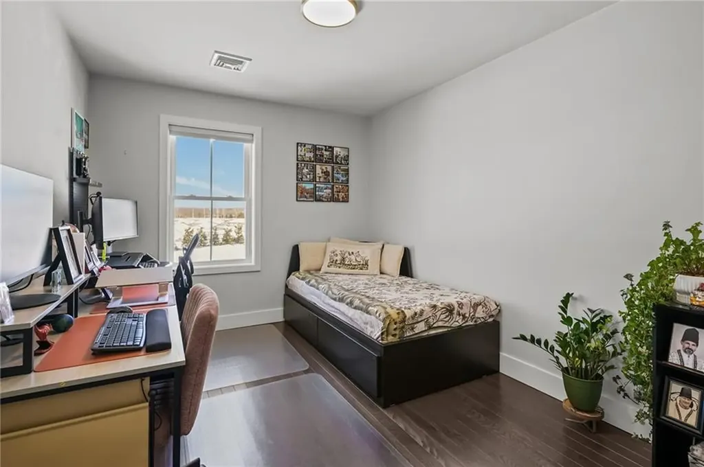 165 Graystone Street Warwick RI 02886