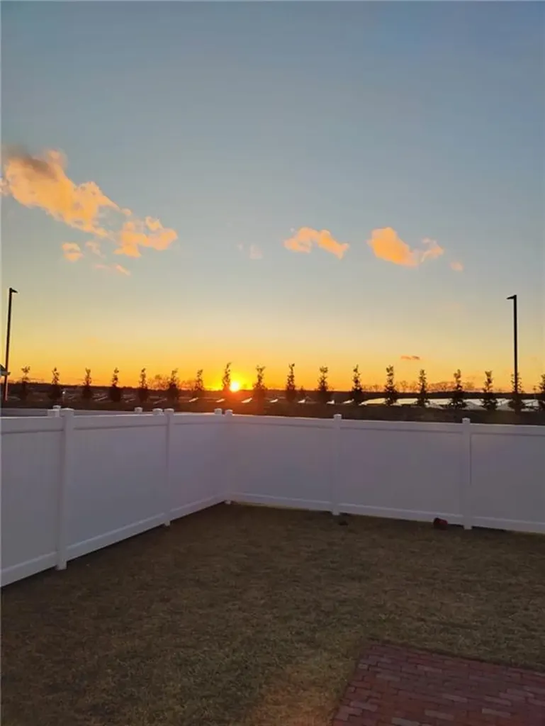 165 Graystone Street Warwick RI 02886