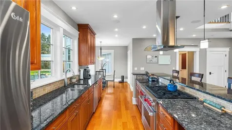 3 Doris Terrace Newport RI 02840