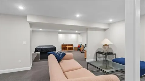 3 Doris Terrace Newport RI 02840
