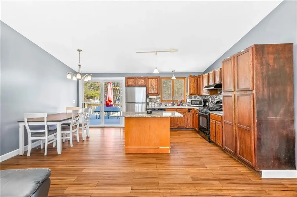 132 Palmer Avenue Warwick RI 02889