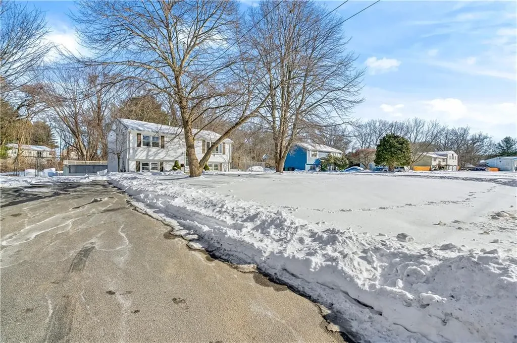 132 Palmer Avenue Warwick RI 02889