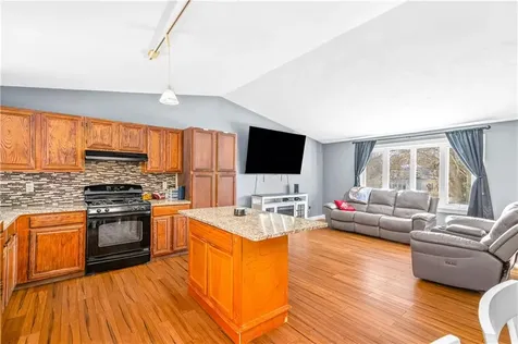 132 Palmer Avenue Warwick RI 02889