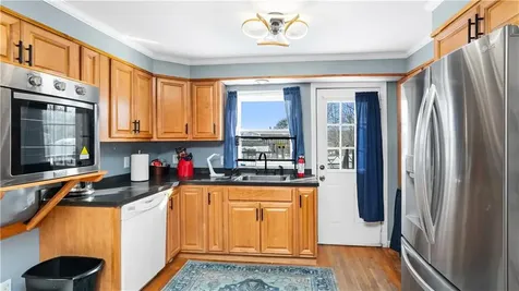22 High Street Scituate RI 02831