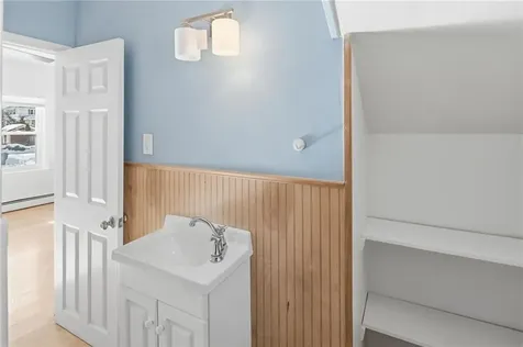 25 Ingraham Street East Providence RI 02914