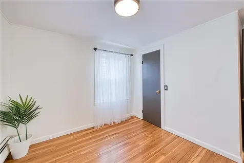 88 Pawtucket Avenue East Providence RI 02916