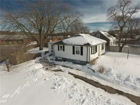 88 Pawtucket Avenue East Providence RI 02916