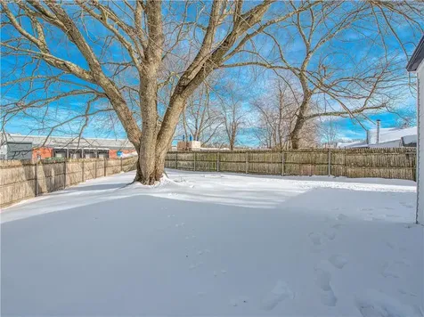 88 Pawtucket Avenue East Providence RI 02916