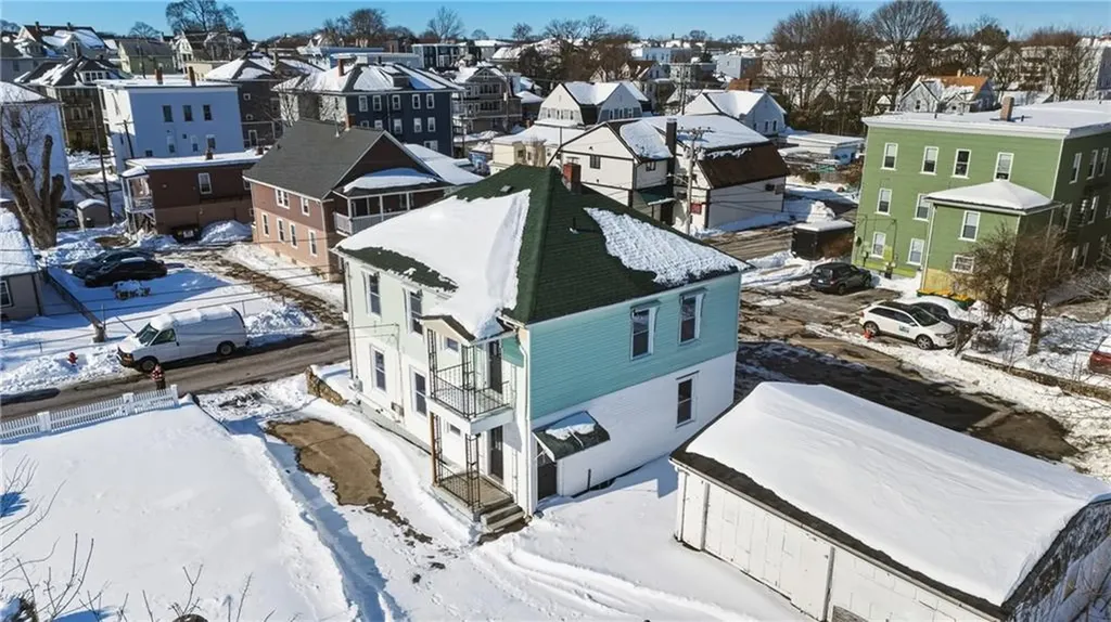 34 Heroux Avenue Woonsocket RI 02895