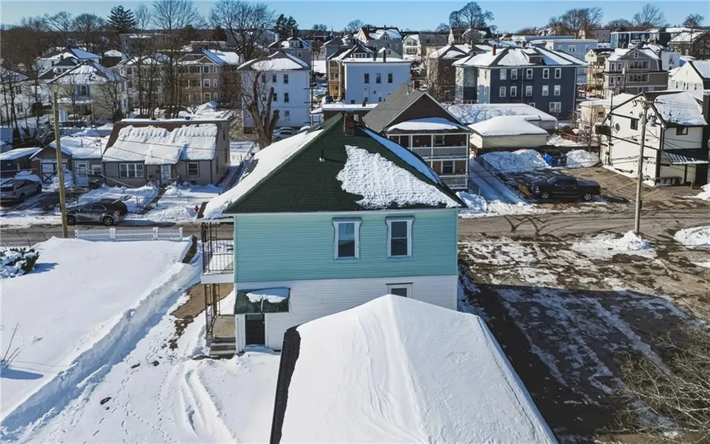 34 Heroux Avenue Woonsocket RI 02895
