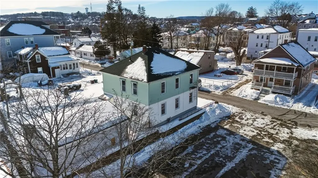 34 Heroux Avenue Woonsocket RI 02895