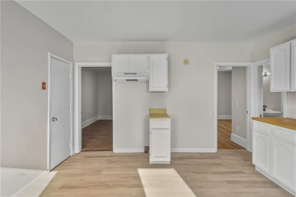 34 Heroux Avenue Woonsocket RI 02895