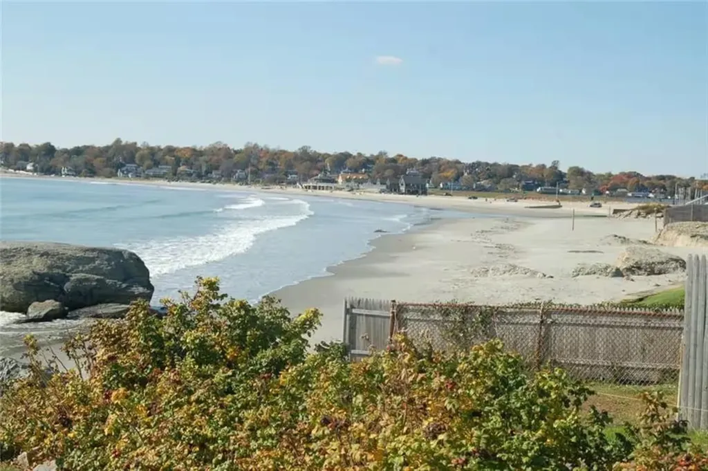 611 Wolcott Avenue Middletown RI 02842