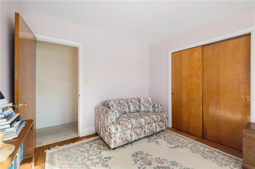 106 Wannamoisett Road East Providence RI 02914