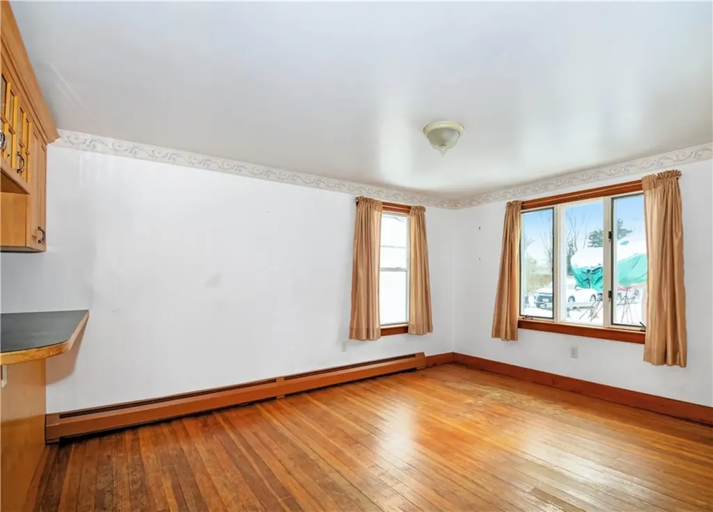 29 Forest Road Bristol RI 02809