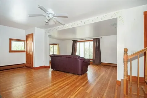 29 Forest Road Bristol RI 02809