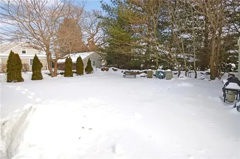 29 Forest Road Bristol RI 02809