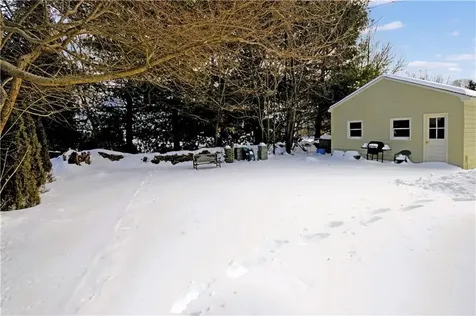 29 Forest Road Bristol RI 02809