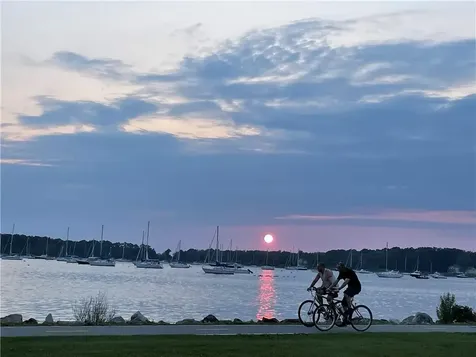 29 Forest Road Bristol RI 02809