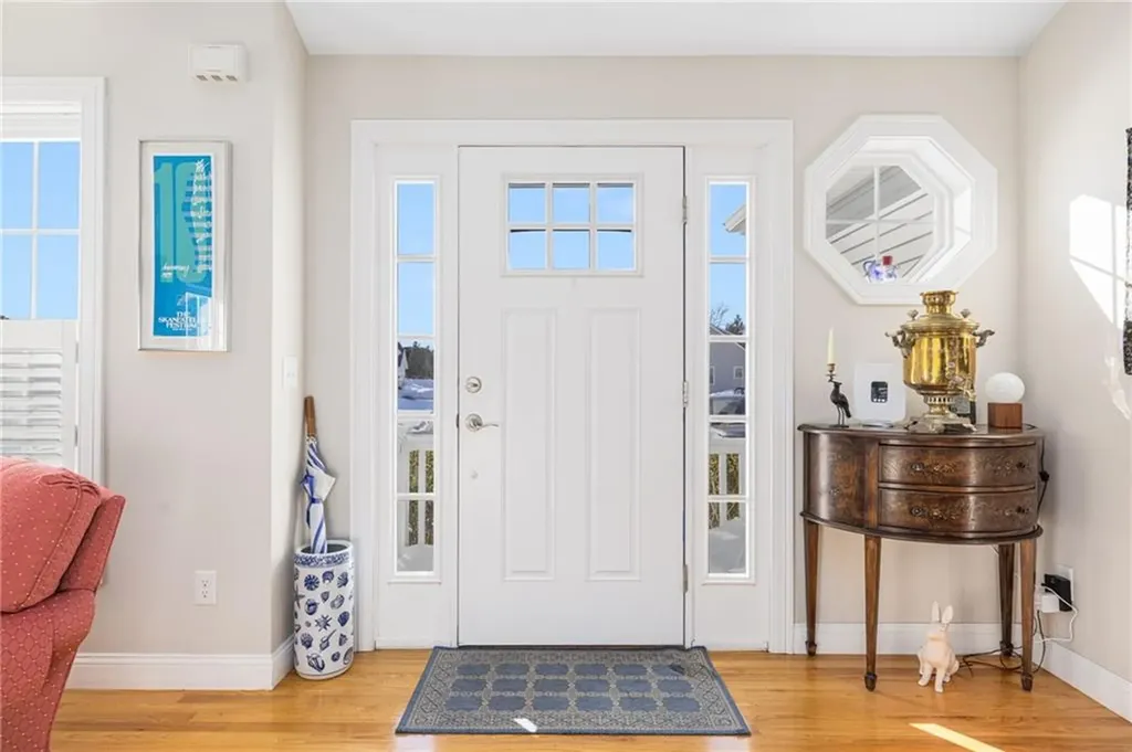 109 Fox Hollow Road North Kingstown RI 02852