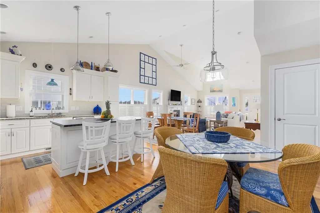 109 Fox Hollow Road North Kingstown RI 02852