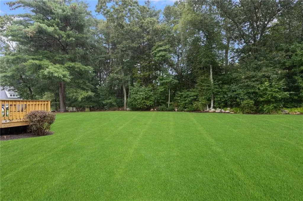 109 Fox Hollow Road North Kingstown RI 02852