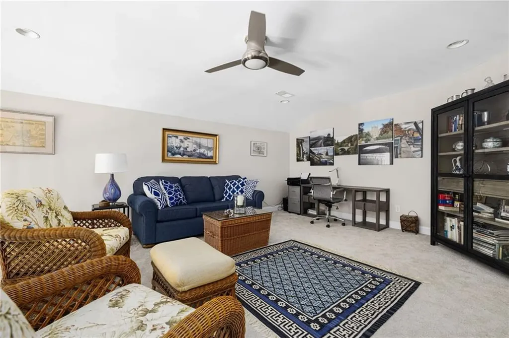 109 Fox Hollow Road North Kingstown RI 02852