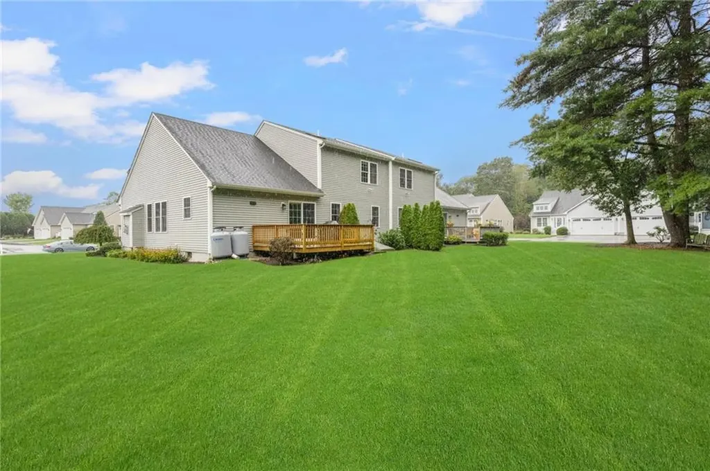 109 Fox Hollow Road North Kingstown RI 02852