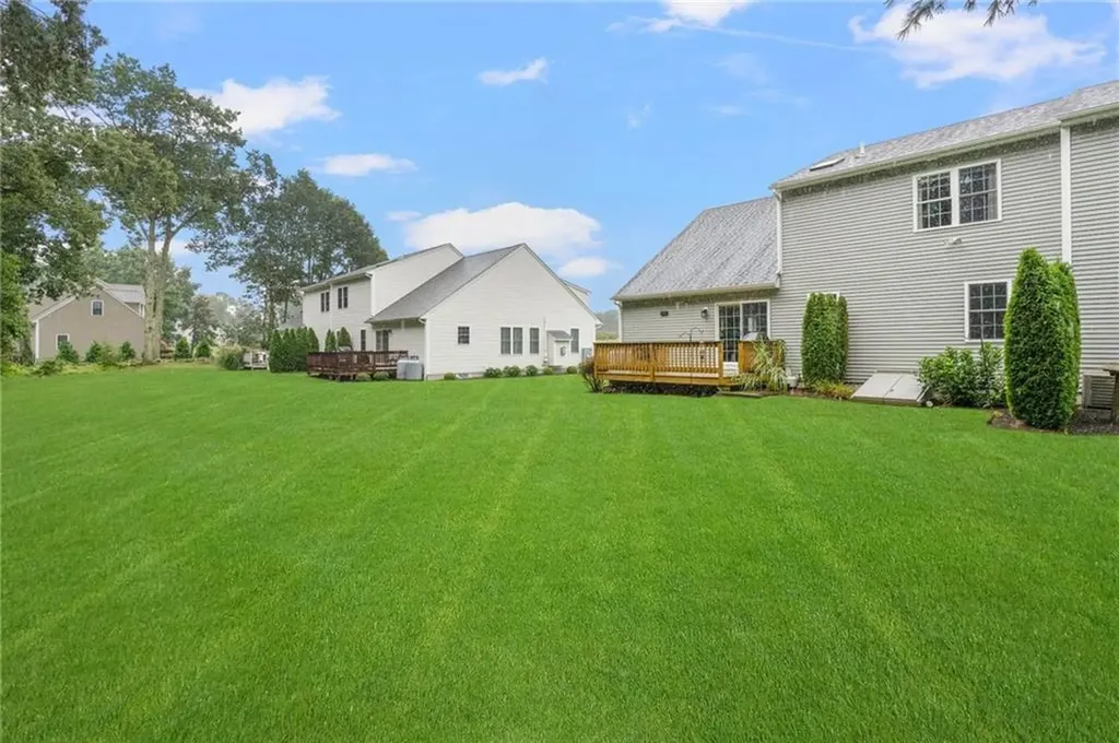 109 Fox Hollow Road North Kingstown RI 02852