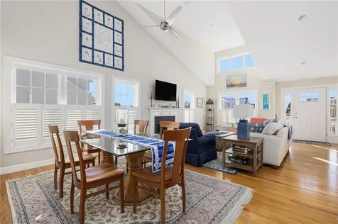 109 Fox Hollow Road North Kingstown RI 02852