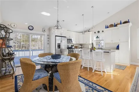 109 Fox Hollow Road North Kingstown RI 02852