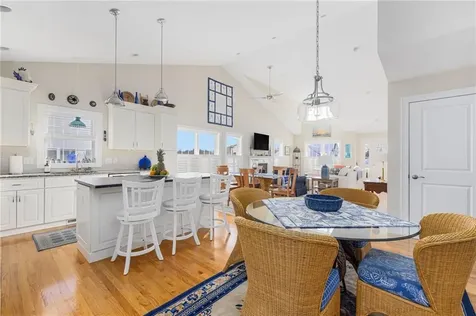 109 Fox Hollow Road North Kingstown RI 02852