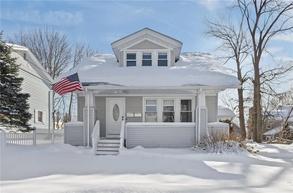 202 Phillips Street Woonsocket RI 02895