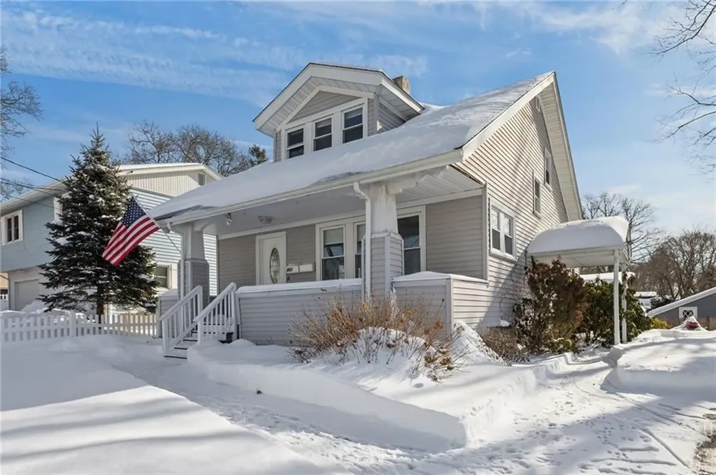 202 Phillips Street Woonsocket RI 02895