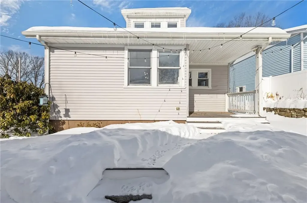 202 Phillips Street Woonsocket RI 02895